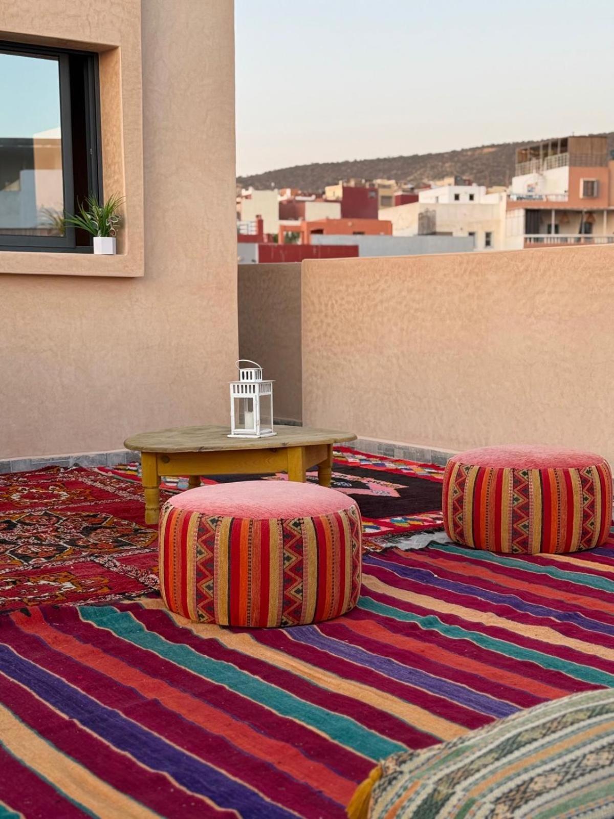 Хостел Playa Surf House Tamraght Экстерьер фото